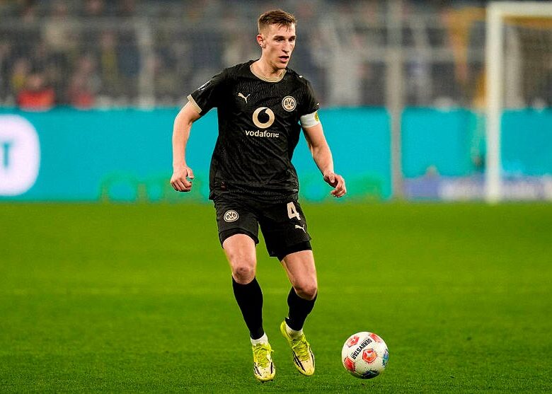 Боруссія вирішила питання контракту ключового захисника