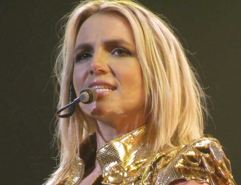 Брітні Спірс показала своїх дорослих синів