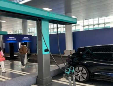 BYD представила електромобільну батарею, яка заряджається за 9 хвилин