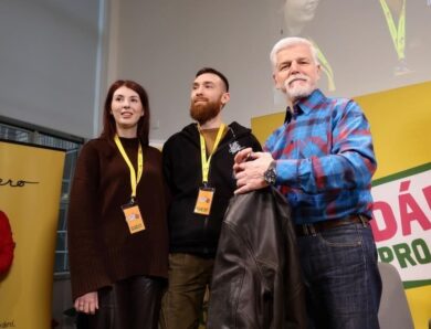 Чехи зібрали понад 200 тисяч євро українському ветерану на біонічні протези