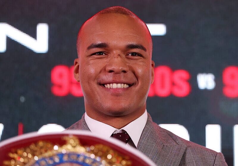 Чемпіон WBO зробив вибір між Усиком та Ітаумою