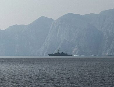 Через Ормузьку протоку з 1 березня пройшли лише 144 судна – ЗМІ