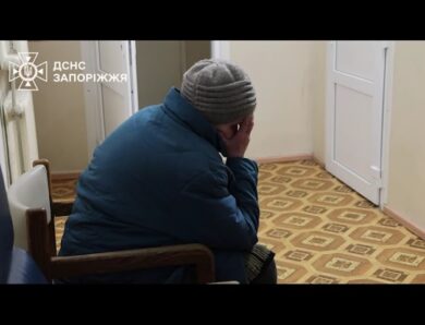 Ворог атакував евакуаційне авто рятувальників під час порятунку людей
