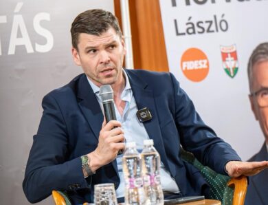 “Делегація” Угорщини їде до Києва щодо Дружби: в МЗС відреагували