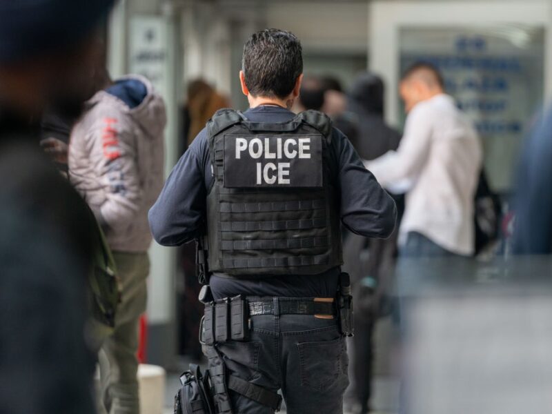 Депортованих зі США українців відправили одразу до ТЦК – ЗМІ