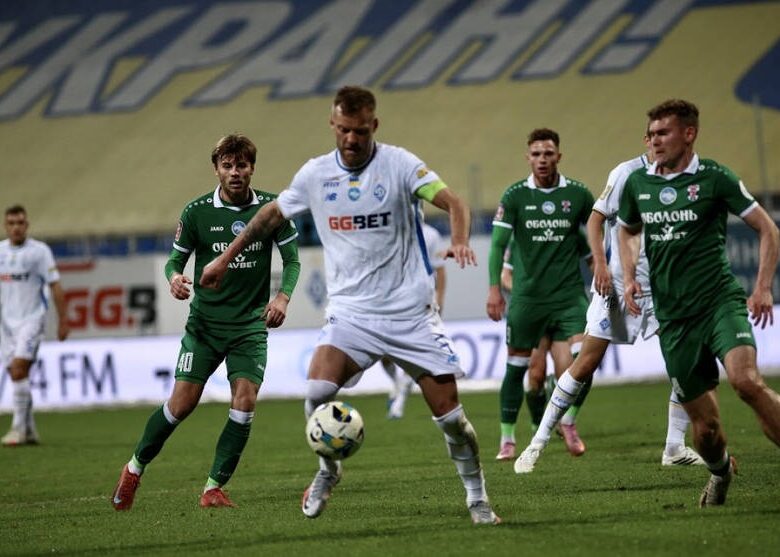 Динамо наздогнало і випередило Оболонь із пенальті Ярмоленка