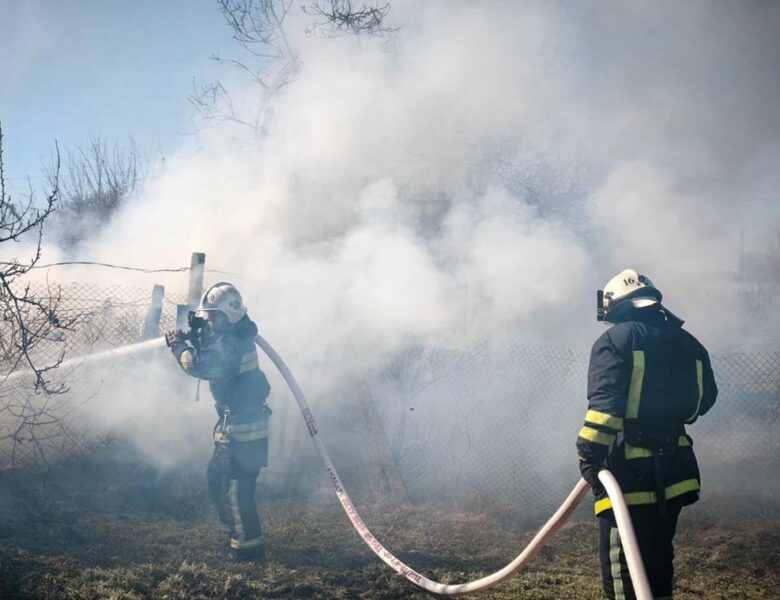 Дрони РФ масовано накрили передмістя Одеси