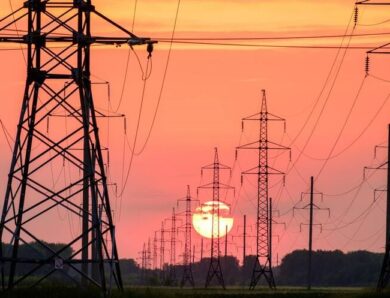 Електроенергія – на експорт: чому Україна продає струм, якщо є його дефіцит
