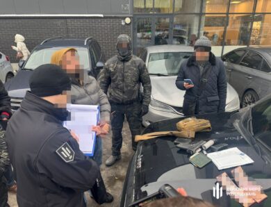 Фіктивна служба за $13 тис.: затримано посередника