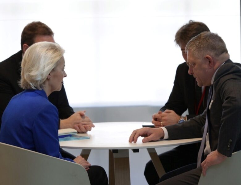 Фіцо зі знімками переконував фон дер Ляєн, що нафтопровід Дружба цілий