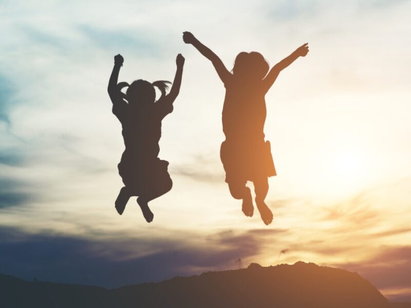 Гаджети на паузі: чим замінити їх дітям на канікулах