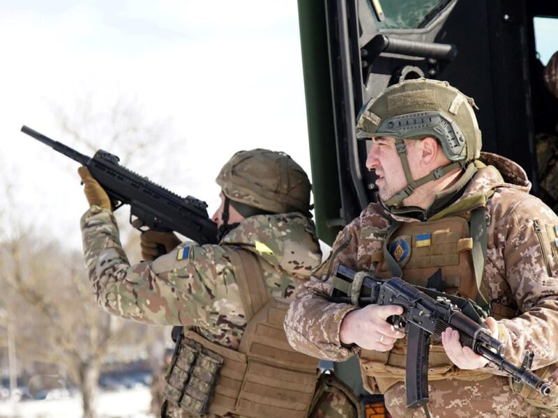 Генштаб: РФ втратила 950 солдатів і гелікоптер