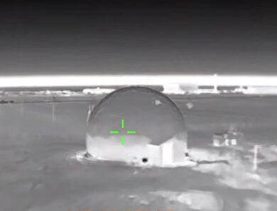 ГУР показало ураження РЛС Валдай і катерів в Криму