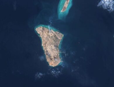 Іран готується до боїв з США за острів Харк – CNN