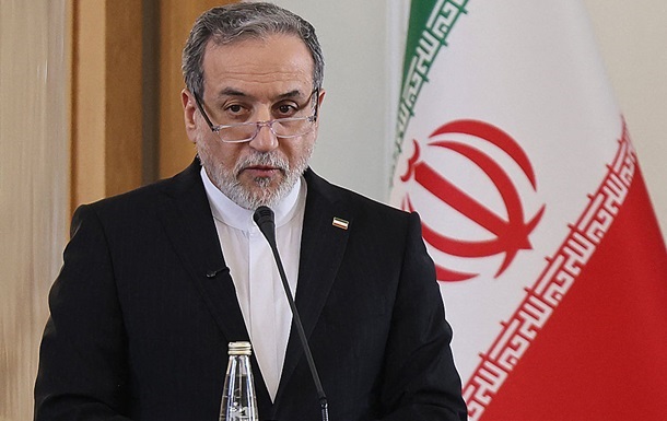 Іран ніколи не просив США про переговори – Арагчі