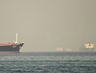 Іран обіцяє країнам прохід через Ормузьку протоку, але є умова