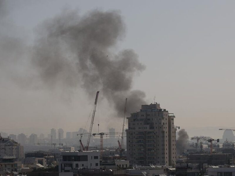 Іран та Ізраїль “обмінялися” ракетними ударами – ЗМІ