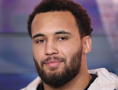 Ітаума поставив під сумнів титульний статус бою Усика з Верховеном