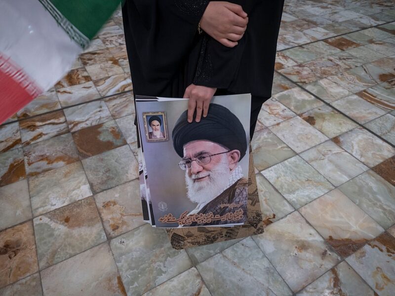 Ізраїль атакував будівлю в Ірані, де обирали наступника Хаменеї – ЗМІ