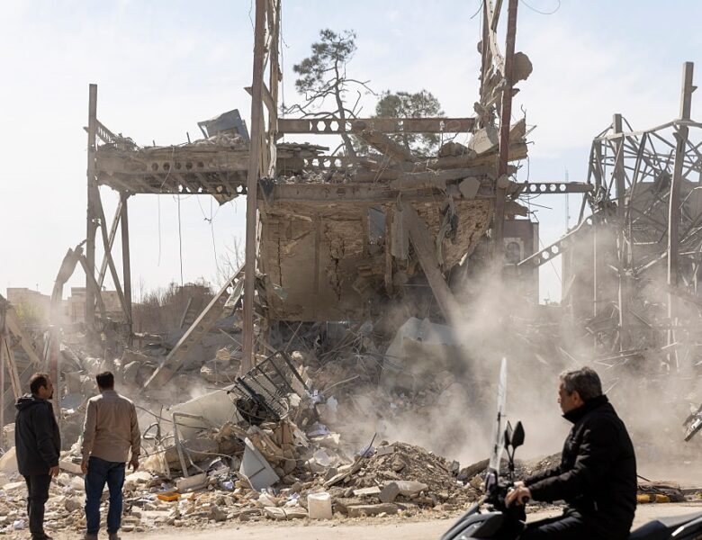 Ізраїль за ніч скинув понад 80 бомб на збройові заводи в Тегерані