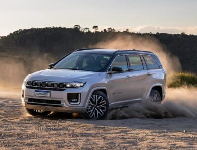Jeep оновив Commander та готує гібридну версію кросовера