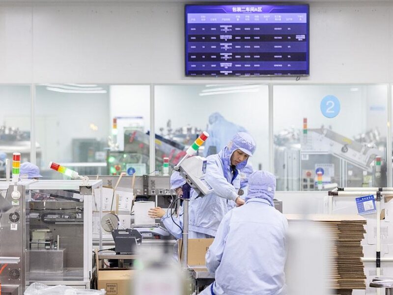 Китай з 2022 року прискорив захоплення російського ринку – ЗМІ