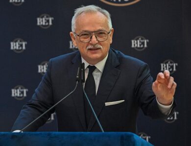 Київ передав Угорщині 35 тисяч тонн української нафти – ЗМІ