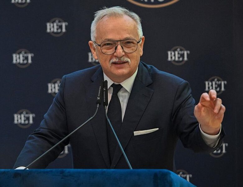 Київ передав Угорщині 35 тисяч тонн української нафти – ЗМІ