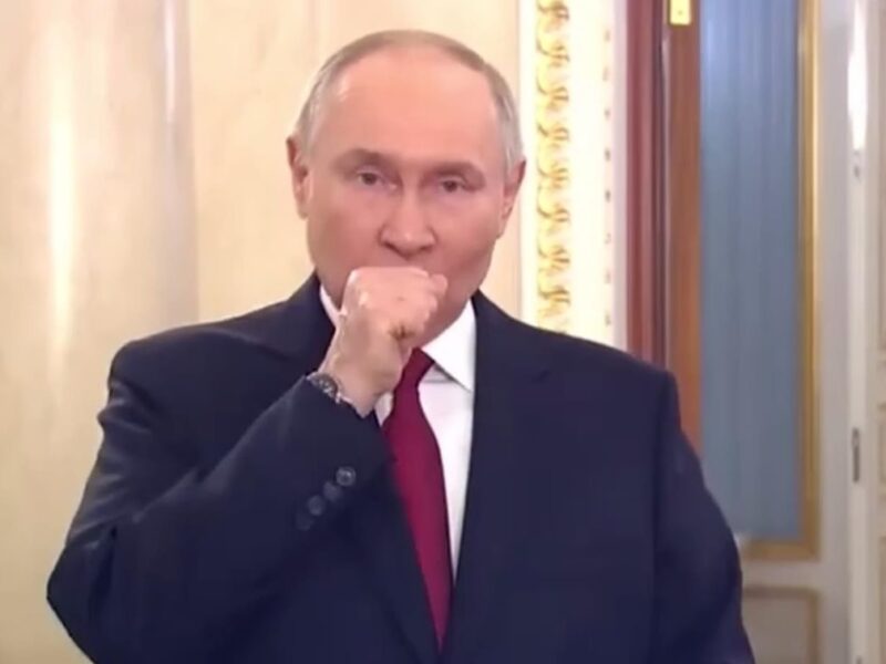 “Кхе-кхе”: Кремль виклав невідредаговане вітання Путіна з 8 березня