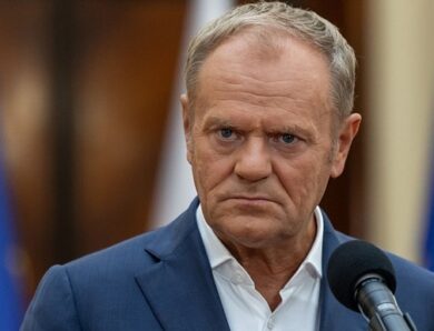 Курс на Polexit: Туск попередив про “катастрофу”