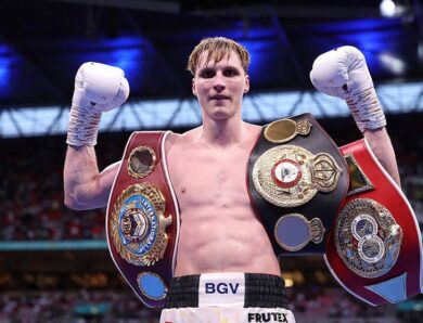 Лапін провчив латвійця на рингу за якусь хвилину