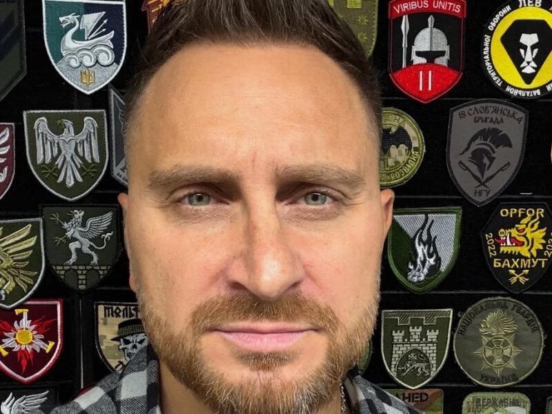 Лідер СКАЙ вперше показав нову кохану