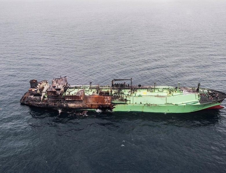 Лівія буксирує пошкоджений російський танкер із ЗПГ