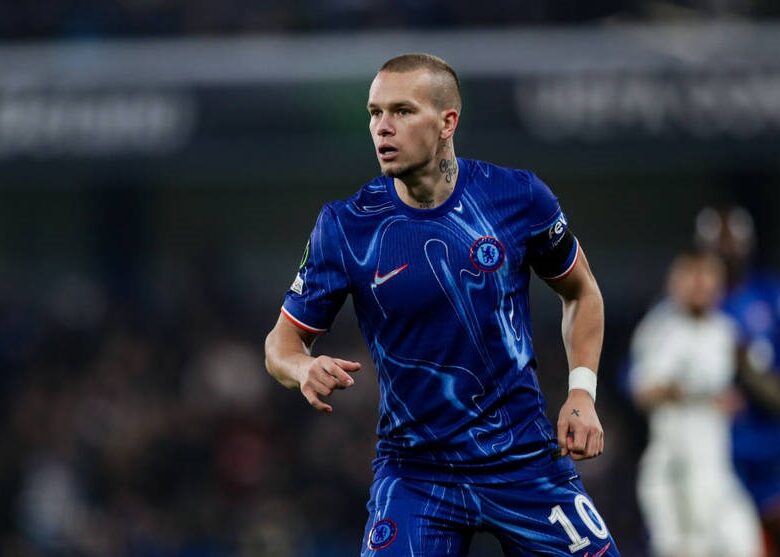 Лондонський клуб визначився з подальшою долею Мудрика