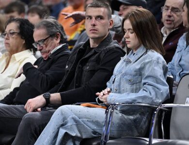 Лунін дивиться баскетбол, а не футбол: воротар Реала пропустив матч збірної