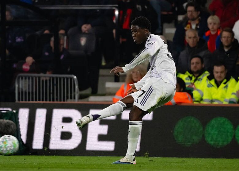 Манчестер Юнайтед підготував контракти для двох своїх гравців