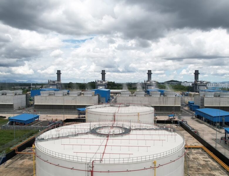 МЕА планує вивільнити додаткові запаси нафти