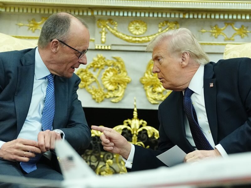 Мерц обговорив з Трампом війни на Близькому Сході та в Україні