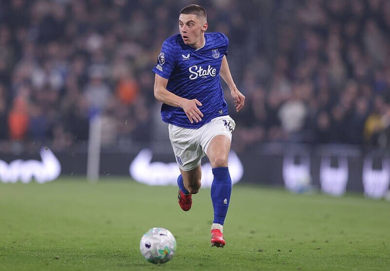 Миколенко заслуговує залишитися в Евертоні, уважають у клубі