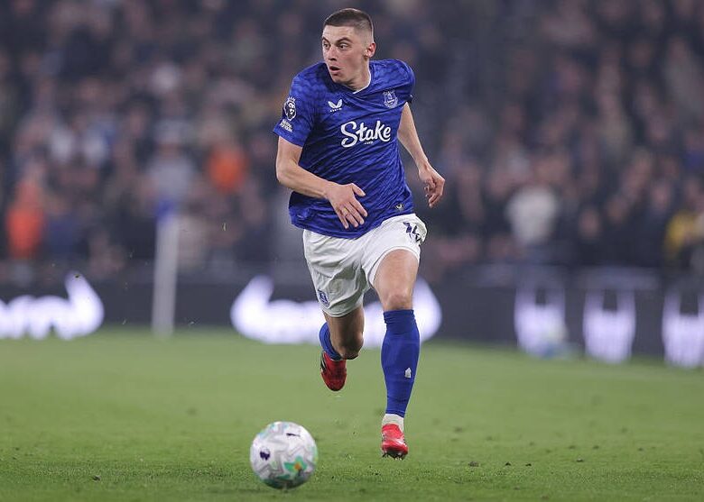Миколенко заслуговує залишитися в Евертоні, вважають у клубі