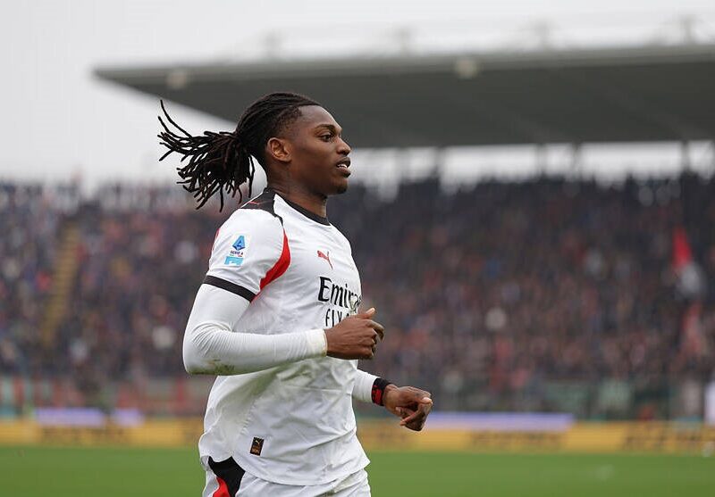 Мілан готує новий контракт для португальського вінгера