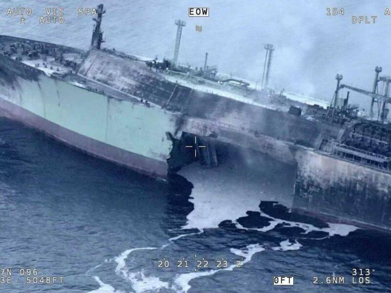 Мінус танкер. Росія звинуватила Україну в ударі