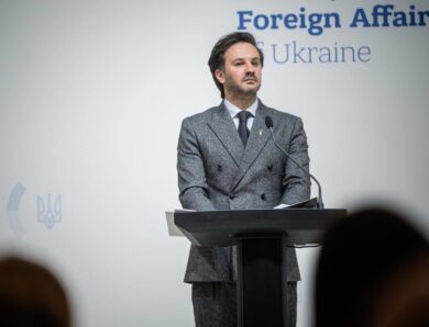 МЗС відреагувало на газовий шантаж Орбана