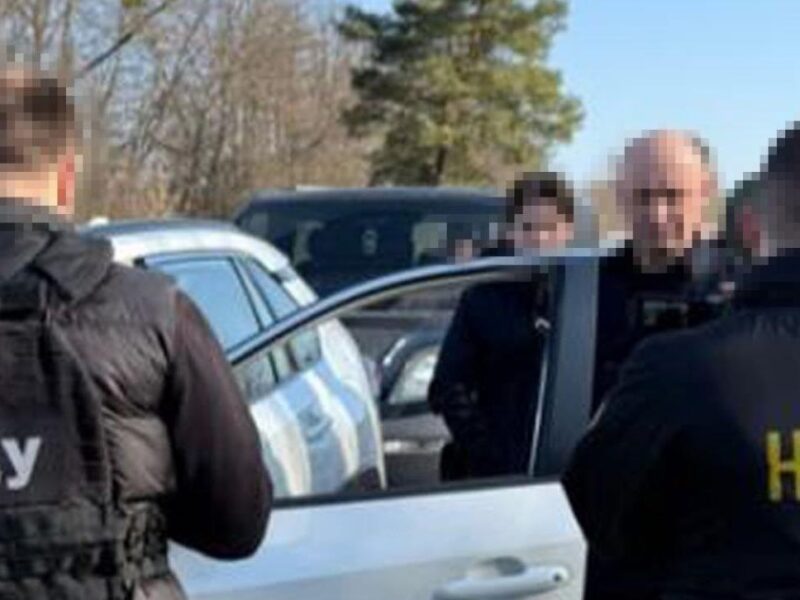 На Буковині викрито суддю, який вимагав хабаря в адвоката