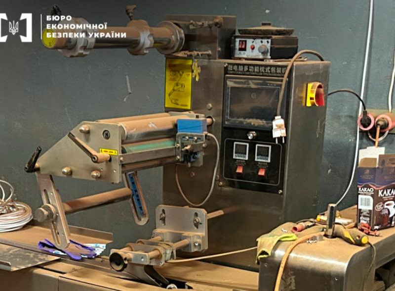 На Львівщині підпільно виготовляли кондитерку під відомим брендом