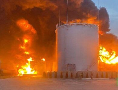 На нафтобазі у Краснодарі знищено усі резервуари – ЗМІ