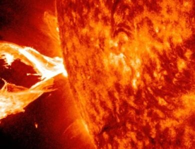 На Сонці стався викид гігантського протуберанця