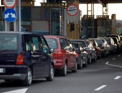 На трьох пунктах пропуску на кордоні з Польщею зафіксовано черги