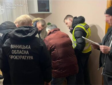 На Вінниччині директор інтернату змушував підопічних працювати