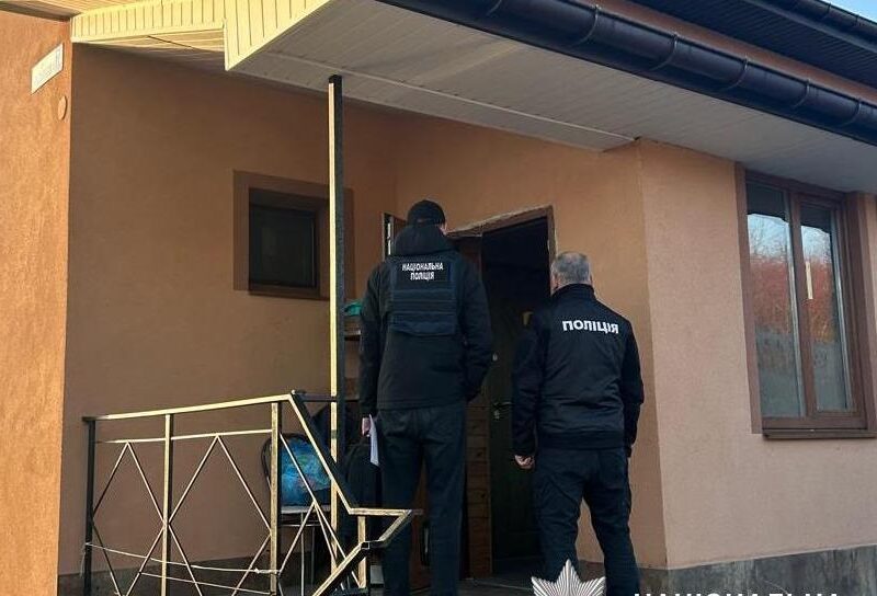 Нацполіція проводить 70 обшуків у медзакладах